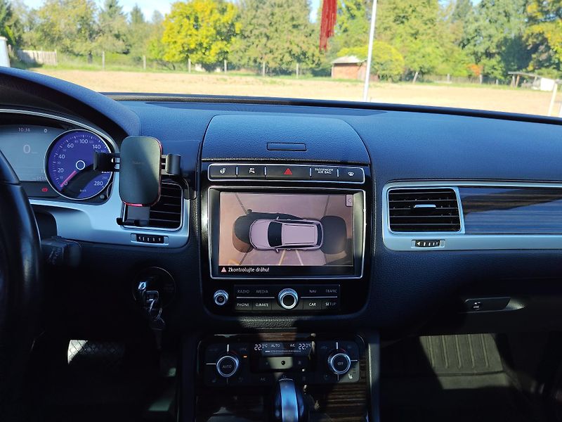 Volkswagen Touareg (2014) VW Touareg V6 3.0 TDI 193kw  - fotka 13 z 26