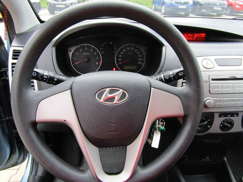 Hyundai i20 (2010) 1.2 i, ČR - fotka 12 z 16
