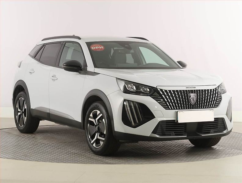 Peugeot 2008 (2025) 1.2 PureTech - fotka 1 z 26