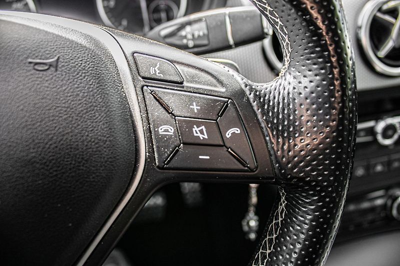 Mercedes-Benz Třídy B - fotka 21 z 34