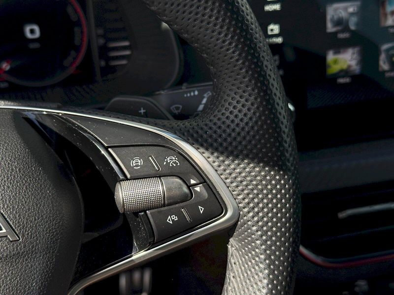 Škoda Kamiq (2025) 1.0 TSI 85 kW DSG Monte Carlo - fotka 11 z 22