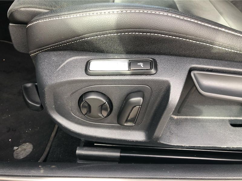 Volkswagen Arteon 2,0 TDI Elegance DSG 110kW - fotka 27 z 30