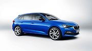 Boční silueta je trošku delší než bývá u hatchbacku nižší střední třídy zvykem