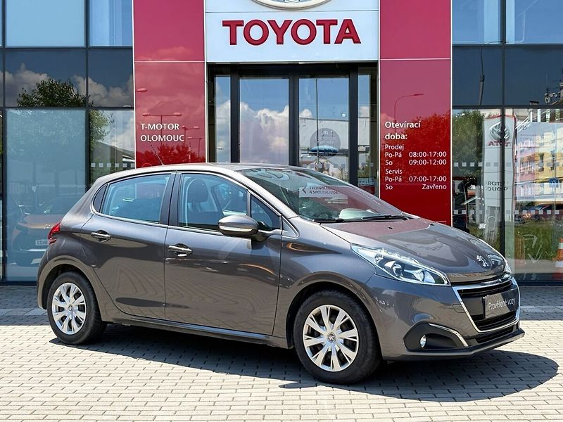 Peugeot 208 1.2 PureTech Allure - fotka 4 z 14