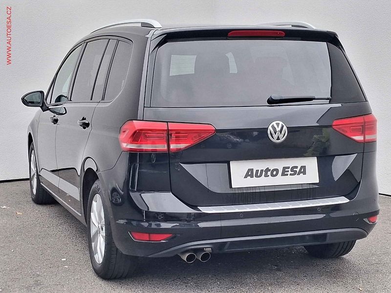 Volkswagen Touran (2016) 1.4TSi, 2.maj, DSG, LED - fotka 6 z 17