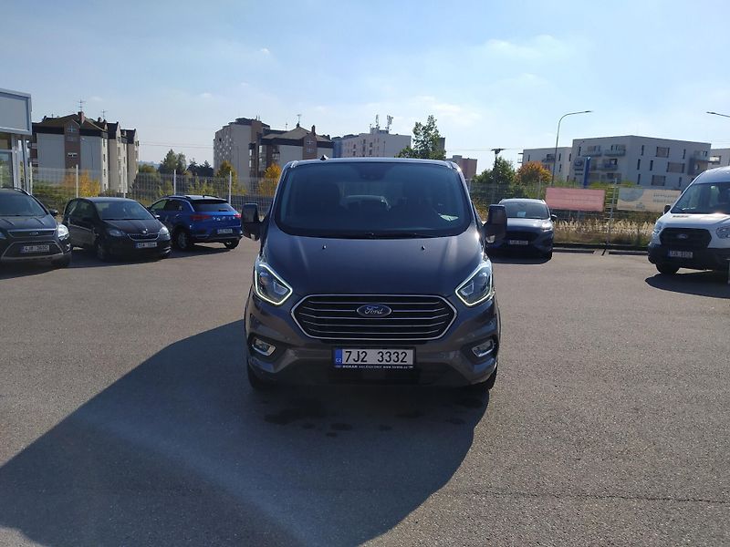 Ford Tourneo Custom (2022) 2,0 EcoBlue 110kW/150k L2 TITA - fotka 7 z 16