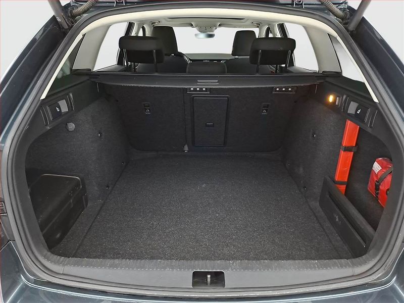 Škoda Octavia (2017) Scout 2.0 TDI, 4X4, Automat - fotka 14 z 21