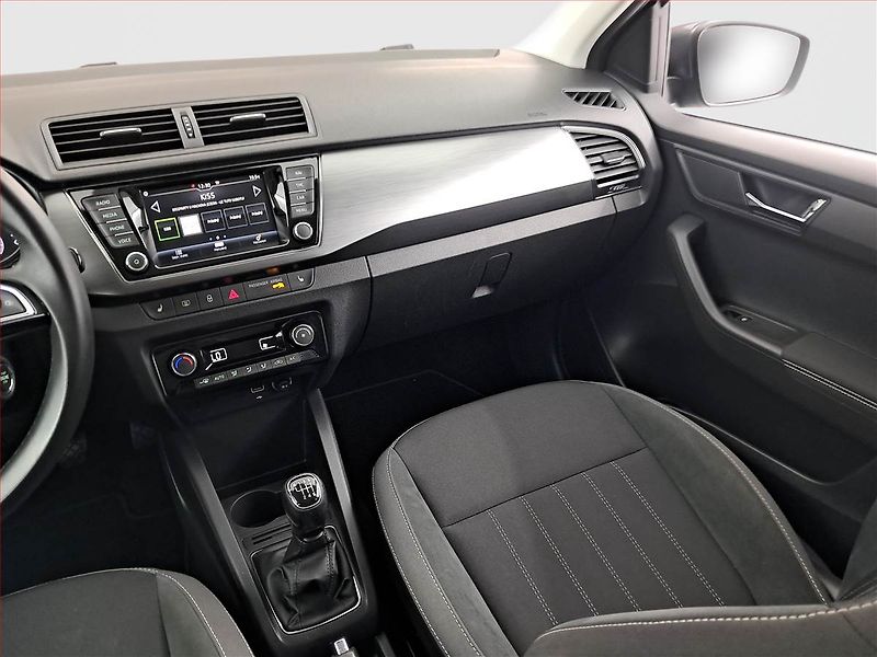 Škoda Fabia (2019) Style 1.0 TSI, Serv.kniha - fotka 8 z 17