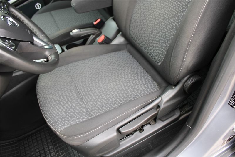 Opel Crossland 1,2 T  ČR,1.MAJ,A/T,18.152KM - fotka 23 z 40