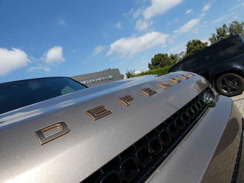 Land Rover Defender 110 4,4 OCTA P635 - fotka 46 z 46