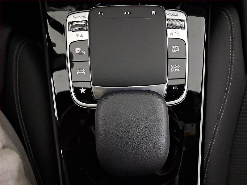 Mercedes-Benz CLA (2020) 180 - fotka 18 z 23