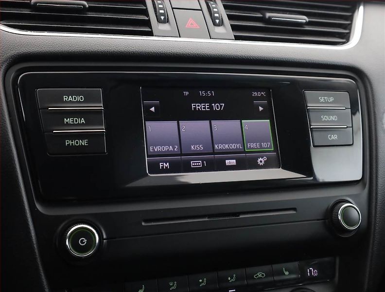 Škoda Octavia (2013) 1.4 TSI, Serv.kniha, Tempomat - fotka 12 z 16