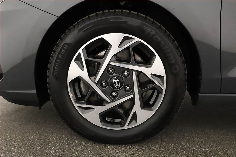 Hyundai i30 (2024) Smart 1.0 T-GDI, ČR,1.maj - fotka 17 z 17