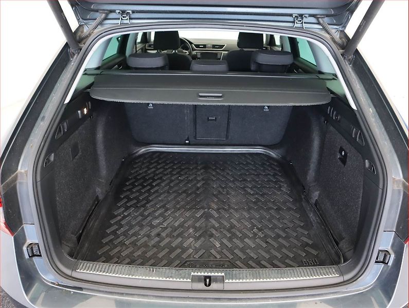 Škoda Superb (2016) 2.0 TDI, Automat, Serv.kniha - fotka 14 z 23