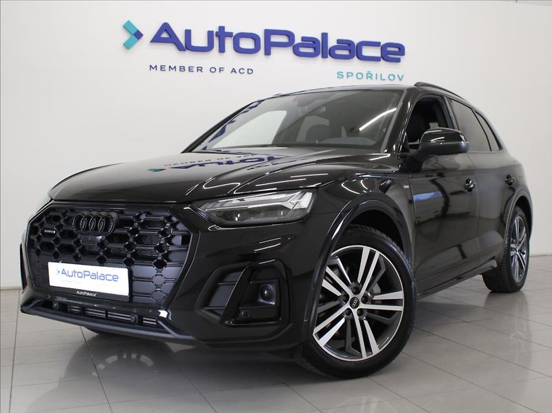 Audi Q5 2,0 e55TFSi Q. S-Line B&O ČR - fotka 1 z 40