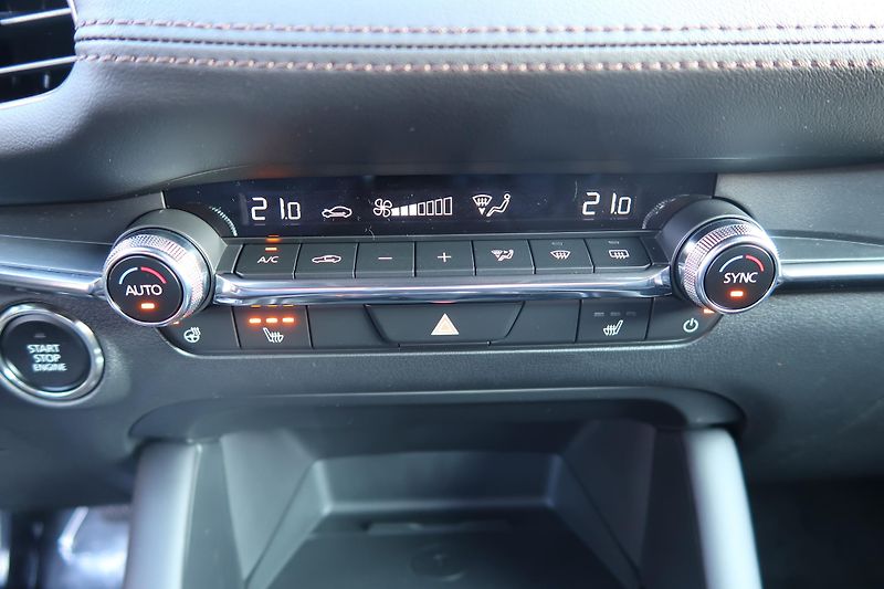 Mazda 3 (2026) HB 2.5 G140 AT Exclusive-line - fotka 20 z 21