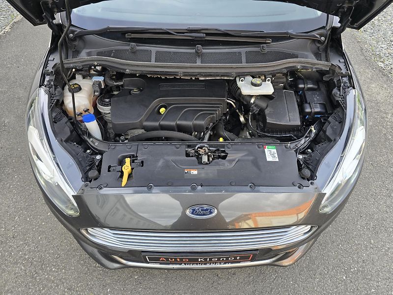 Ford S-MAX TITANIUM 2.0 132kW LED + NAVI - fotka 47 z 48