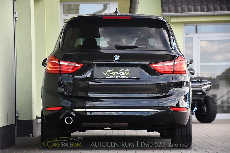 BMW Řada 2 216d GRAND TOURER TAŽNÉ 7MÍST - fotka 4 z 54