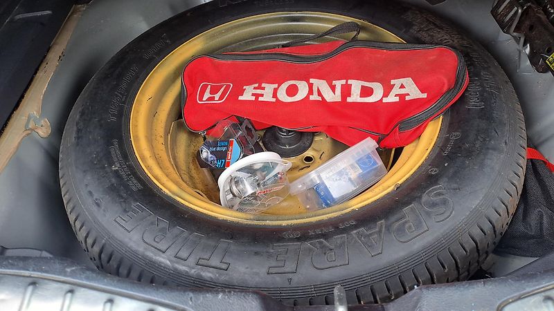 Honda CR-V 2.2 CRDI Exclusive AUT 4x4 - fotka 12 z 28