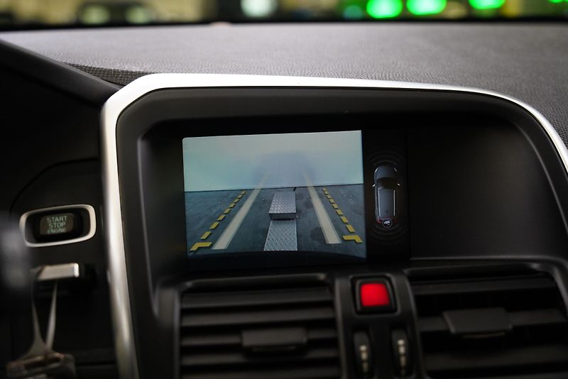 Volvo XC60 - fotka 20 z 26