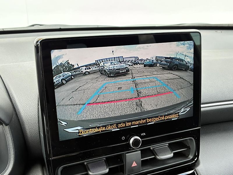 Toyota Yaris Cross 1.5 HSD 130k e-CVT AWD Executi - fotka 18 z 22