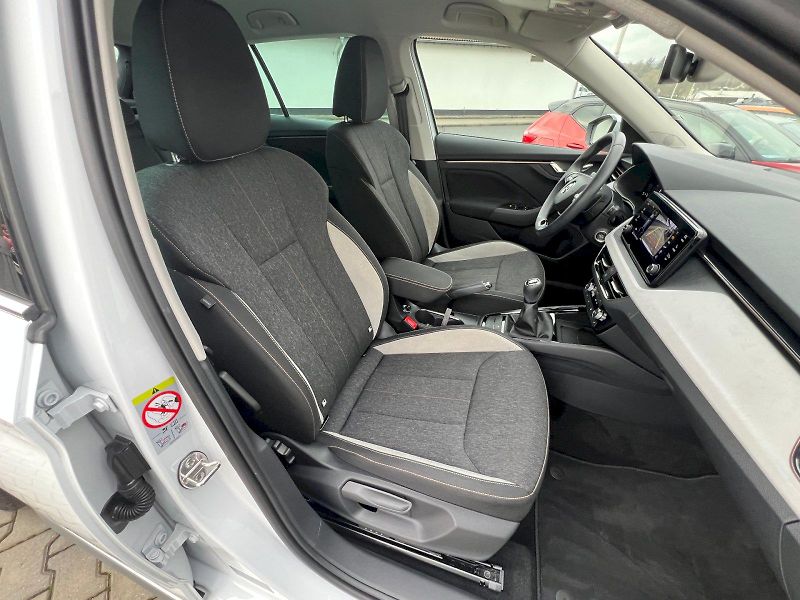 Škoda Kamiq (2024) SELEC TSI 85/1.0 M6F - fotka 21 z 33