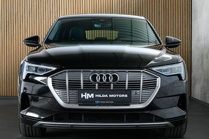 Audi e-tron 55 300kW Kessy Kamera Tažné - fotka 8 z 33