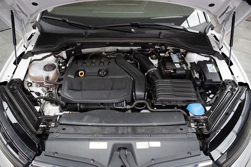 Škoda Octavia 1.5 TSI e-TEC*STYLE*DPH*ČR 1.M - fotka 35 z 41