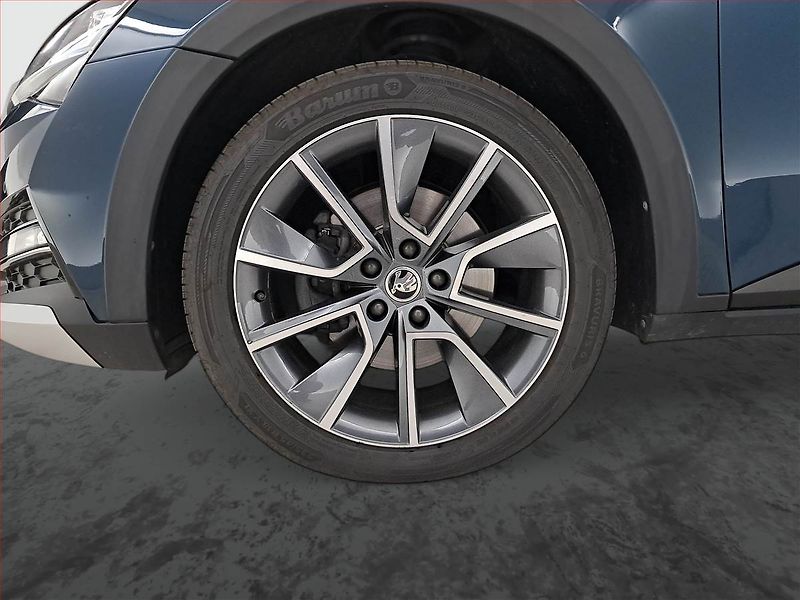 Škoda Superb (2021) Scout 2.0 TDI - fotka 15 z 20