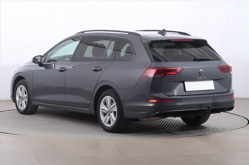 Volkswagen Golf (2021) 2.0 TDI, Automat, Navi - fotka 4 z 25
