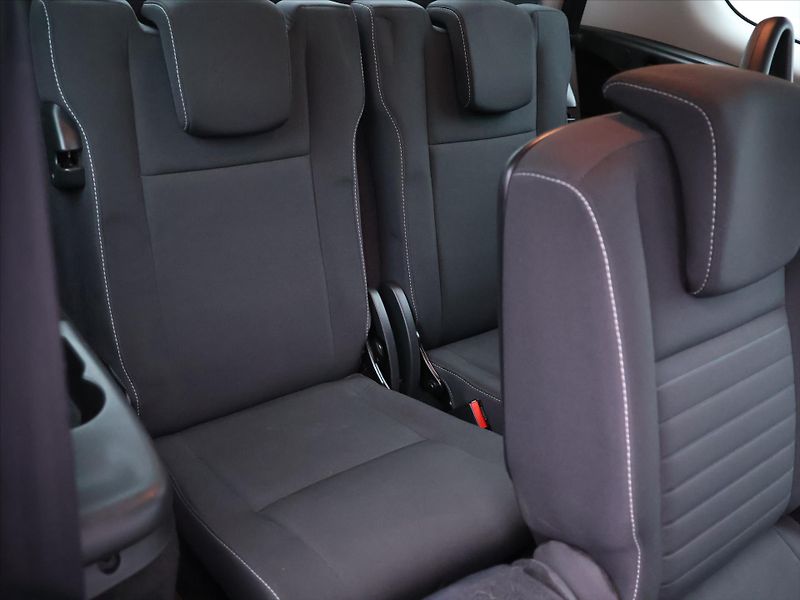 Renault Grand Scénic 1,5 dCi Limited Navi 7-Míst - fotka 14 z 35