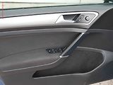 Volkswagen Golf (2013) 1.2 TSi, 1.maj,ČR, AAC, tempo - náhled 14