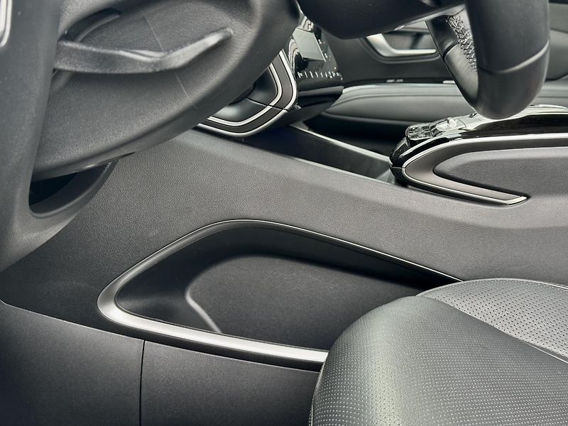 Hyundai Tucson Premium 1.6T-DGI MHEV 4WD - fotka 9 z 33