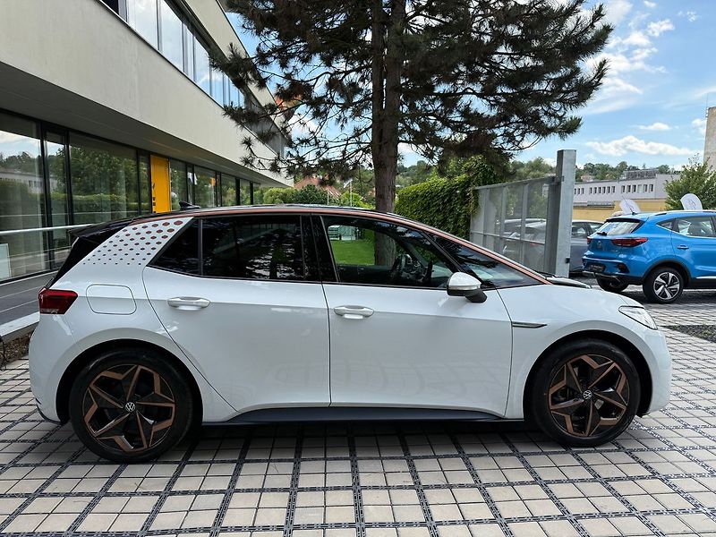 Volkswagen ID.3 PRO S 360° kamera 82kWh - fotka 40 z 41