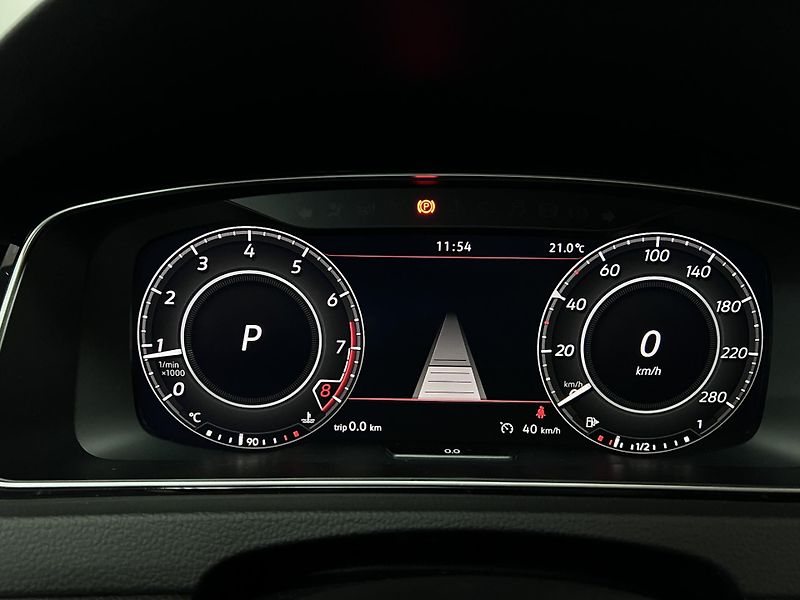 Volkswagen Golf GTI Performance 180 kW - fotka 25 z 50