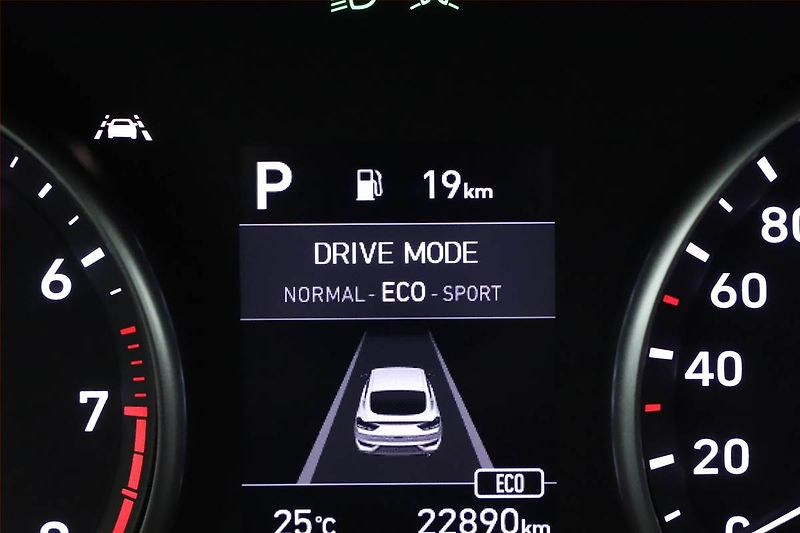 Hyundai i30 (2023) SMART 1.0 T-GDI, Automat, ČR - fotka 13 z 19