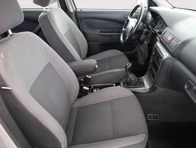 Škoda Octavia (2003) 1.6, nová STK, jezdí výborně - fotka 7 z 15