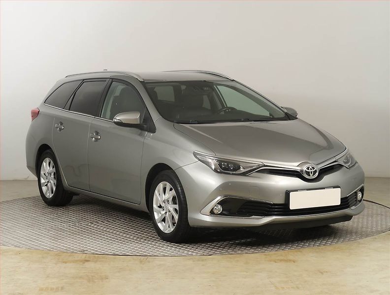 Toyota Auris (2017) Executive 1.6 Valvematic - fotografie inzerátu