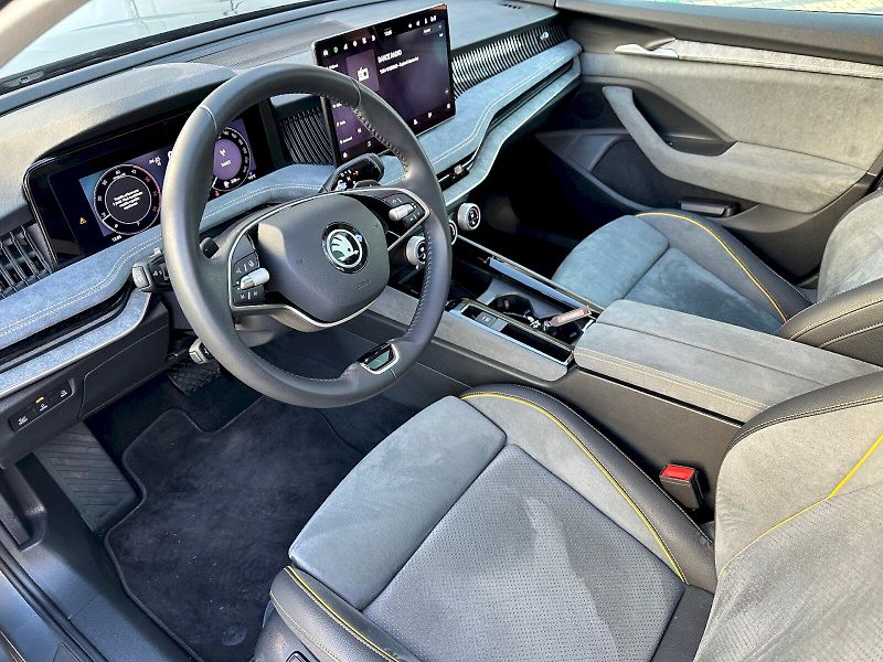 Škoda Superb (2024) 2.0 TDI 142kW 4x4 Selection Co - fotka 6 z 29