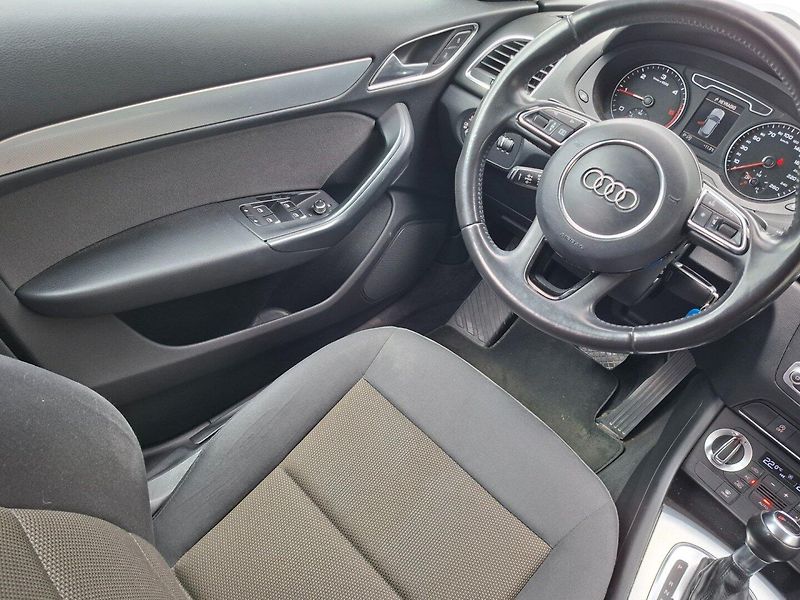 Audi Q3 (2012) 2.0TDI 130kW QUATTRO-S-TRONIC - fotka 12 z 39