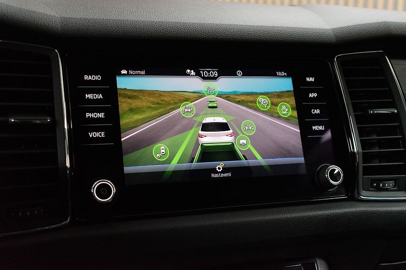 Škoda Kodiaq 2.0 TDI 4x4*STYLE+*TAŽNÉ*ČR 1M - fotka 36 z 52