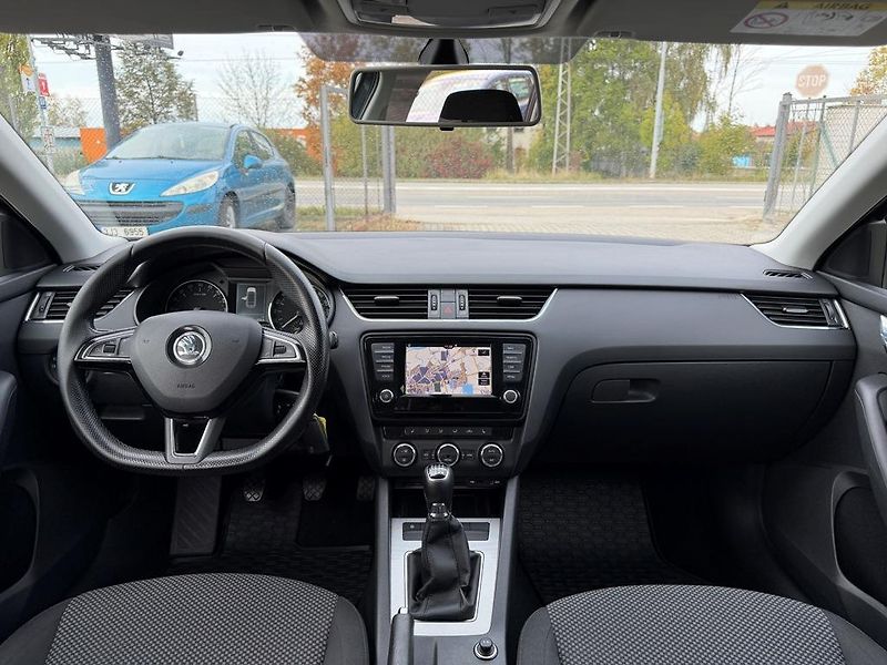 Škoda Octavia 2.0 TDI 110 kW servisní knížka - fotka 8 z 20