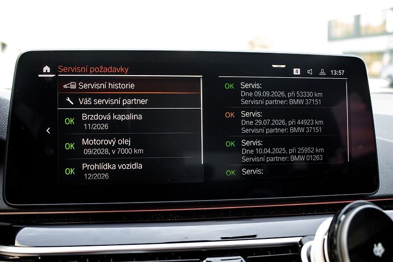 BMW Řada 5 530d, 210kW,48V, MHEV, DPH - fotka 18 z 29