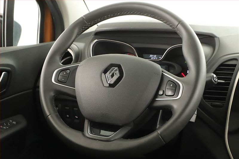 Renault Captur (2018) 0.9 TCe, Serv.kniha, Tempomat - fotka 12 z 15