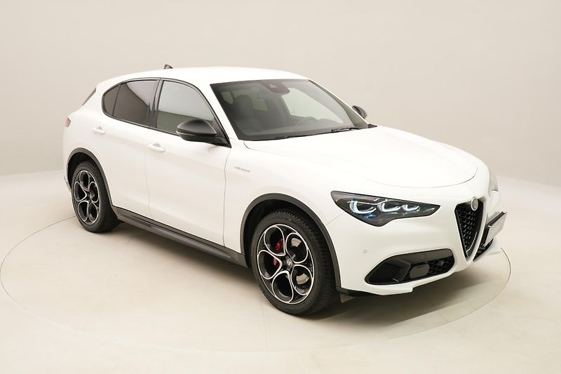 Alfa Romeo Stelvio VELOCE 2.2JTDm Q4 AUT - fotka 16 z 56