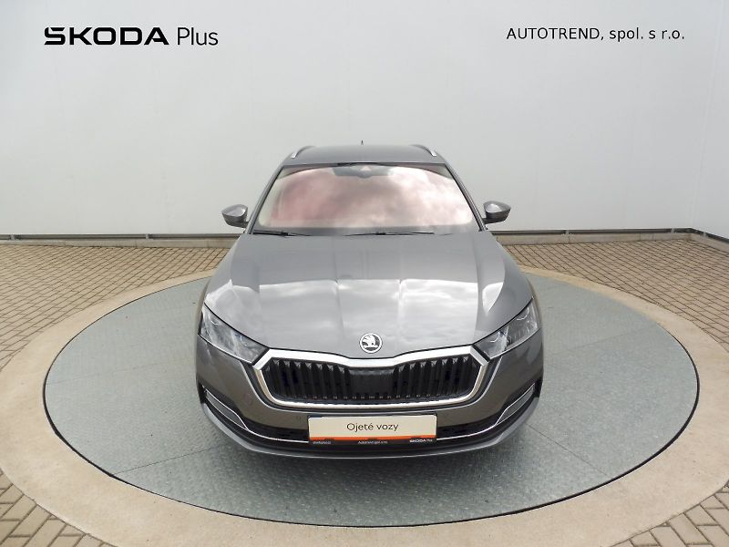 Škoda Octavia (2023) Combi iV Style 1,4 TSI PHEV 15 - fotka 4 z 31