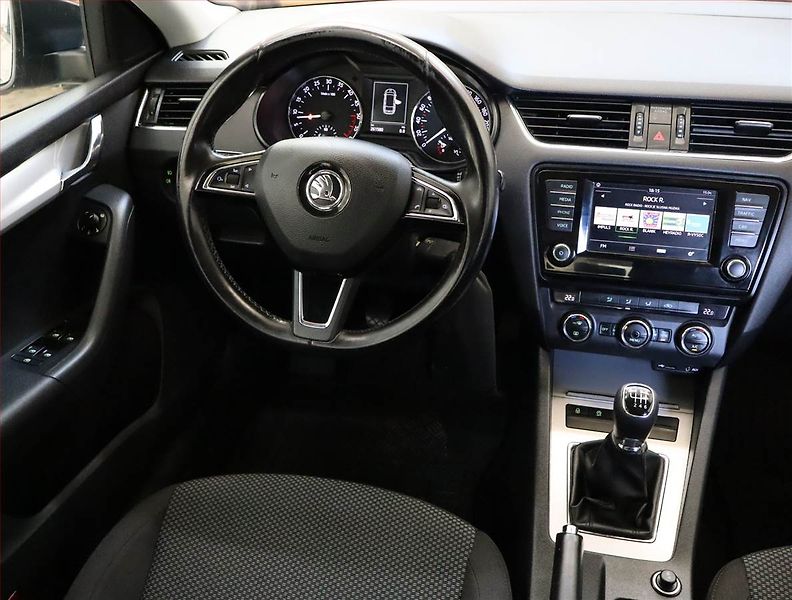 Škoda Octavia (2015) Ambition Plus 1.6 TDI - fotka 7 z 20