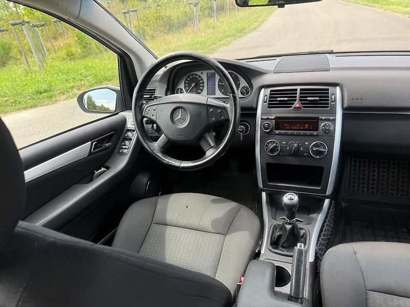 Mercedes-Benz Třídy B - fotka 12 z 16
