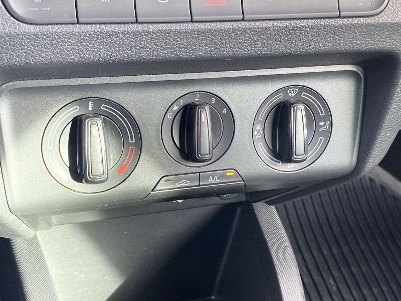 Škoda Fabia (2022) Combi 1.0 TSI Ambition + - fotka 16 z 33