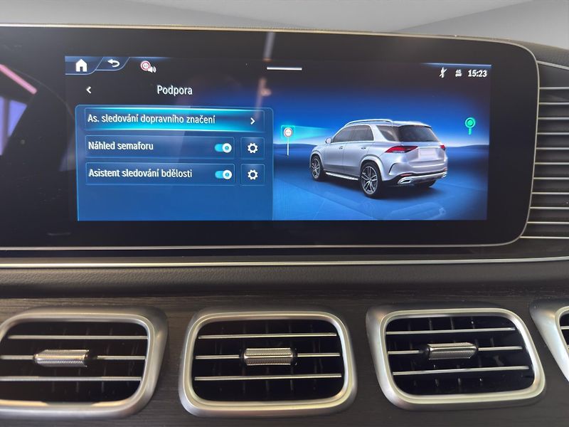 Mercedes-Benz GLE (2025) 450 D 4MATIC - fotka 16 z 21